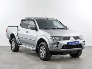 Пикап Mitsubishi L200 2011 года, 1487444 рублей, Москва