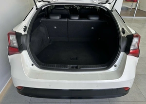 Лифтбек Toyota Prius 2019 года, 2200000 рублей, Красноярск