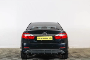 Седан Toyota Camry 2011 года, 1759000 рублей, Тюмень