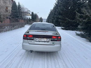 Седан Subaru Legacy 2000 года, 595000 рублей, 