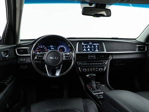 Седан Kia Optima 2018 года, 1679050 рублей, Москва