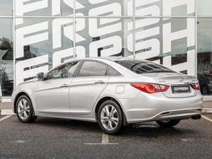 Седан Hyundai Sonata 2012 года, 1330000 рублей, Краснодар