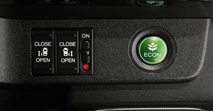 Минивэн Honda Stepwgn Spada 2015 года, 1947000 рублей, Красноярск