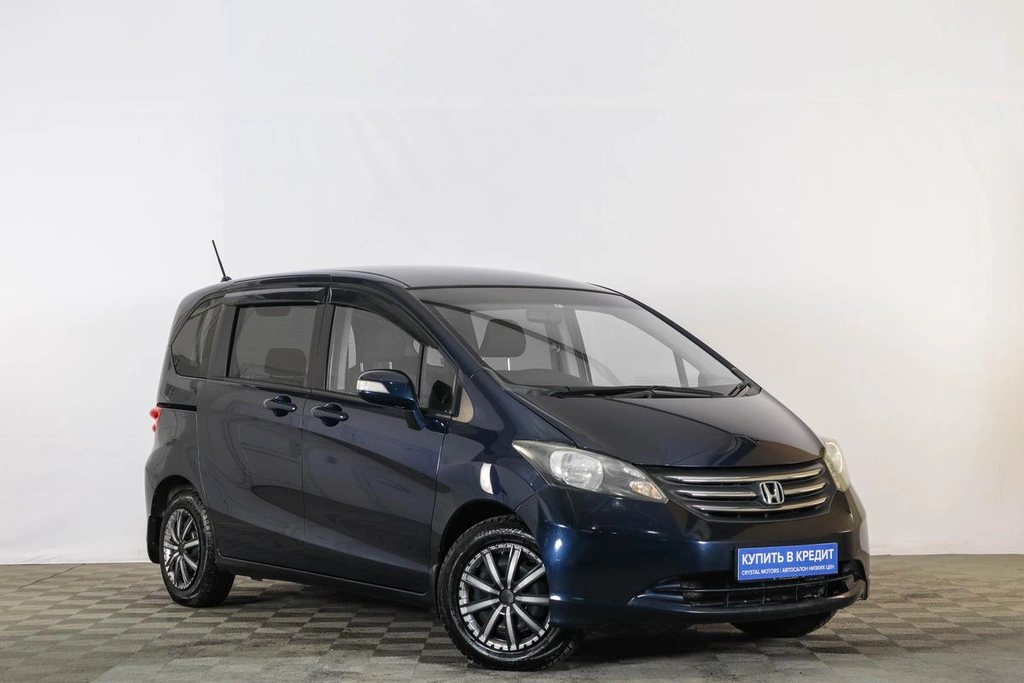 Минивэн Honda Freed 2011 года, 1079000 рублей, Тюмень