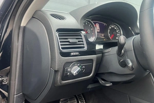 Внедорожник Volkswagen Touareg 2016 года, 2790000 рублей, Солонцы