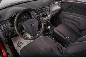 Седан Kia Rio 2007 года, 579000 рублей, Томск