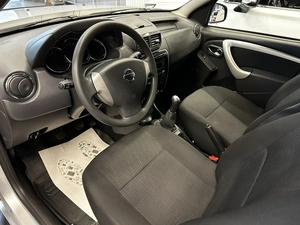 Внедорожник Nissan Terrano 2017 года, 1237000 рублей, Красноярск