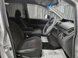 Минивэн Toyota Noah 2009 года, 1120000 рублей, Красноярск
