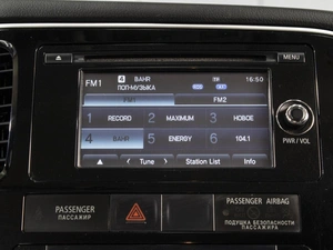 Внедорожник Mitsubishi Outlander 2015 года, 1850000 рублей, Омск