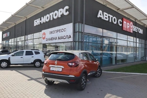 Внедорожник Renault Kaptur 2017 года, 1400000 рублей, Мирное