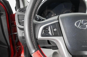 Седан Hyundai Solaris 2011 года, 899000 рублей, Барнаул