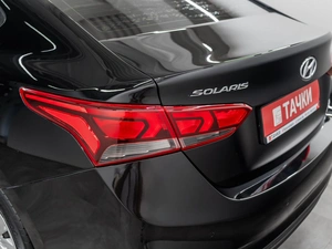 Седан Hyundai Solaris 2019 года, 1550000 рублей, Красноярск
