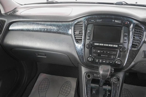 Внедорожник Toyota Kluger 2001 года, 959000 рублей, Кемерово