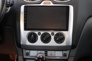 Седан Ford Focus 2011 года, 589000 рублей, Омск