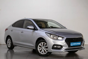 Седан Hyundai Solaris 2018 года, 819000 рублей, Челябинск