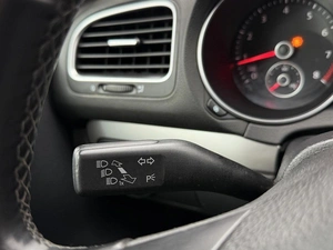 Хетчбэк Volkswagen Golf 2011 года, 673000 рублей, Орёл