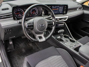 Седан Kia K5 2021 года, 2399000 рублей, Петрозаводск