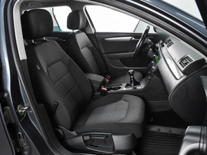 Универсал Volkswagen Passat 2011 года, 937000 рублей, Воронеж