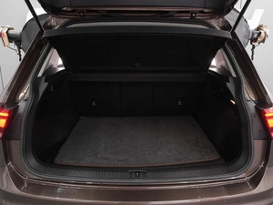 Внедорожник Volkswagen Tiguan 2020 года, 2369000 рублей, Воронеж