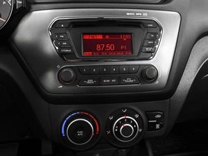 Хетчбэк Kia Rio 2013 года, 1060000 рублей, Ставрополь
