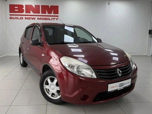 Хэтчбек Renault Sandero 2012 года, 700000 рублей, Смоленск