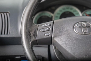 Минивэн Toyota Corolla Verso 2005 года, 669000 рублей, Томск