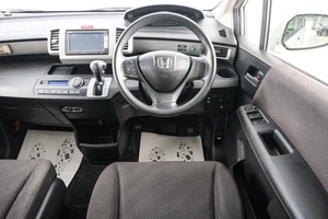 Минивэн Honda Freed 2014 года, 1089000 рублей, Красноярск