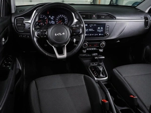 Седан Kia Rio 2021 года, 1644000 рублей, Воронеж