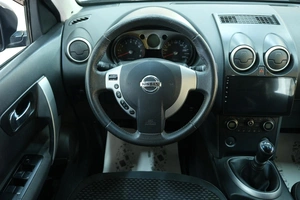 Внедорожник Nissan Qashqai 2008 года, 979000 рублей, Омск