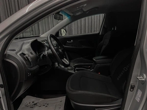 Внедорожник Kia Sportage 2011 года, 1090000 рублей, Красноярск