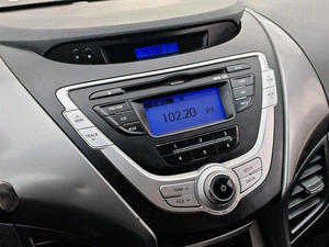 Седан Hyundai Elantra 2011 года, 950000 рублей, Краснодар