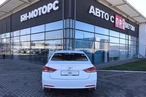 Седан Hyundai Genesis 2015 года, 2095000 рублей, Мирное
