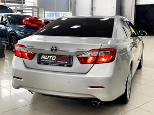 Седан Toyota Camry 2012 года, 1567000 рублей, Солонцы