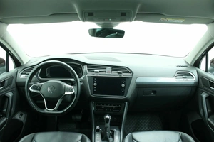 Внедорожник Volkswagen Tiguan 2021 года, 2999000 рублей, Красноярск