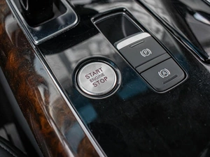 Седан Audi A8 2015 года, 1960000 рублей, Краснодар