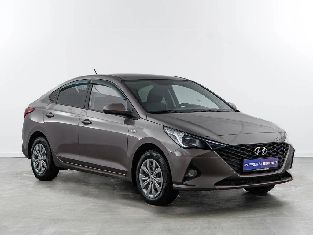 Седан Hyundai Solaris 2021 года, 1584444 рублей, Москва