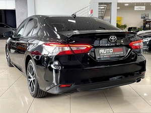 Седан Toyota Camry 2019 года, 2497000 рублей, Солонцы