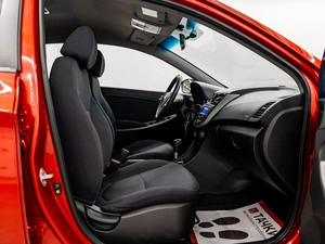 Седан Hyundai Solaris 2012 года, 750000 рублей, Красноярск