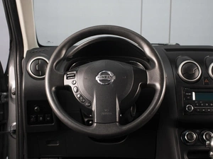 Внедорожник Nissan Qashqai 2013 года, 1100000 рублей, Омск
