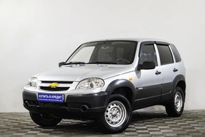 Внедорожник Chevrolet Niva 2010 года, 559000 рублей, Сургут