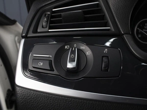 Седан BMW 5 серия 2013 года, 1750000 рублей, Омск