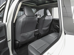 Внедорожник Toyota RAV4 2026 года, 4330000 рублей, Ставрополь