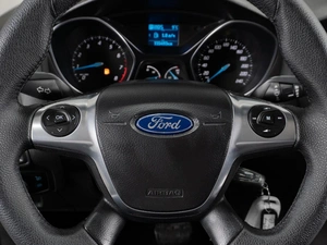 Хетчбэк Ford Focus 2011 года, 929000 рублей, Тюмень