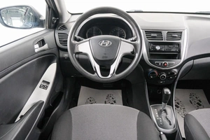 Хетчбэк Hyundai Solaris 2012 года, 729000 рублей, Красноярск