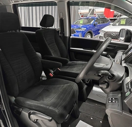 Минивэн Honda Stepwgn Spada 2011 года, 1350000 рублей, Красноярск