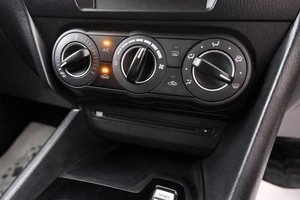Седан Mazda Axela 2017 года, 1329000 рублей, Красноярск