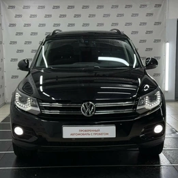 Внедорожник Volkswagen Tiguan 2012 года, 1390000 рублей, Красноярск