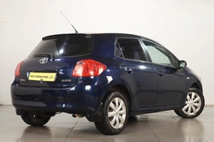 Хетчбэк Toyota Auris 2007 года, 829000 рублей, Челябинск