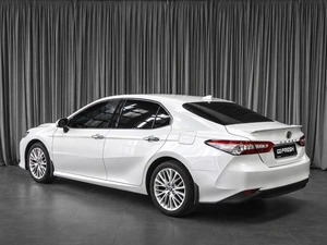 Седан Toyota Camry 2018 года, 2839000 рублей, Тюмень