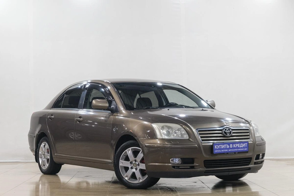 Седан Toyota Avensis 2005 года, 749000 рублей, Новокузнецк